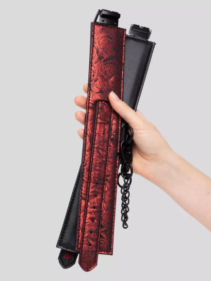 Красно-черные оковы Reversible Faux Leather Ankle Cuffs Красно-черные оковы Reversible Faux Leather Ankle Cuffs