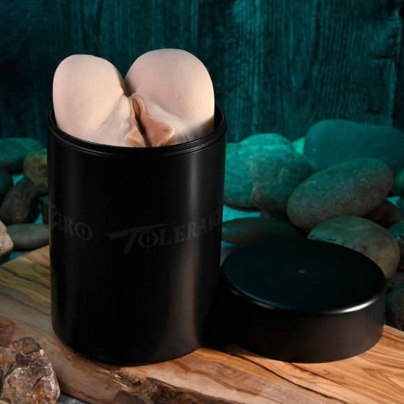 Мастурбатор Dani Daniels - вагина и анус