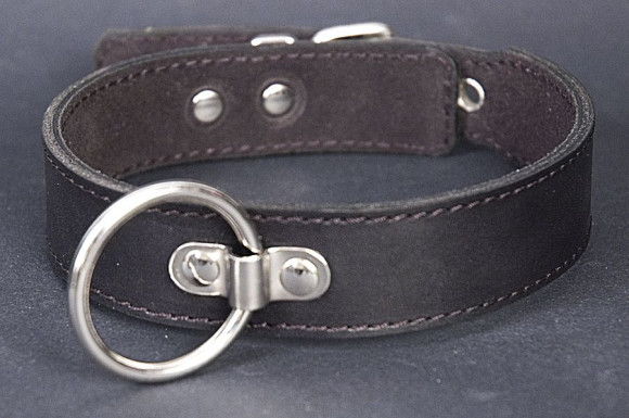 Женский ошейник из кожи с кольцом