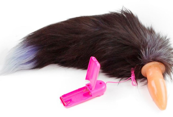 Вибропробка с длинным хвостом Серебристая Лиса - 11 см. Вибропробка с длинным хвостом Серебристая Лиса - 11 см.