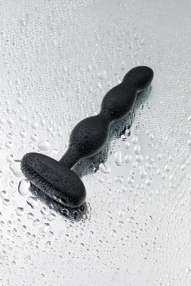 Черный анальный стимулятор с вибрацией и вращением Ridge - 17,2 см. Черный анальный стимулятор с вибрацией и вращением Ridge - 17,2 см.