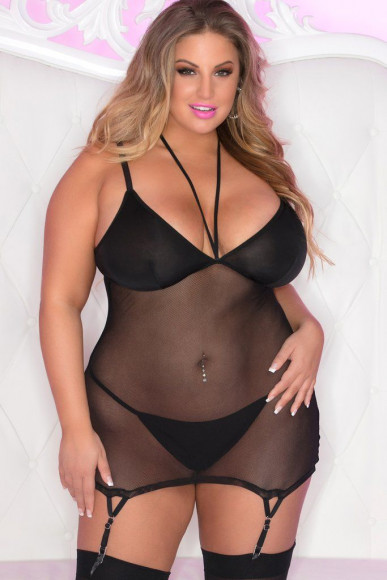 Соблазнительная полупрозрачная сорочка с декоративными элементами