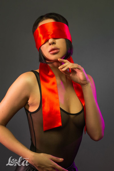 Красная лента для связывания Wink - 152 см. Красная лента для связывания Wink - 152 см.