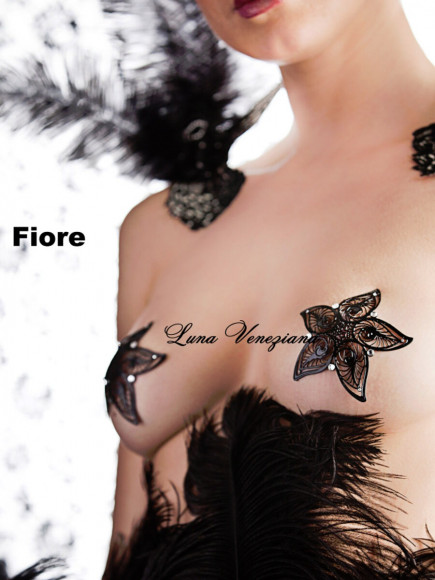 Украшение на грудь Fiori