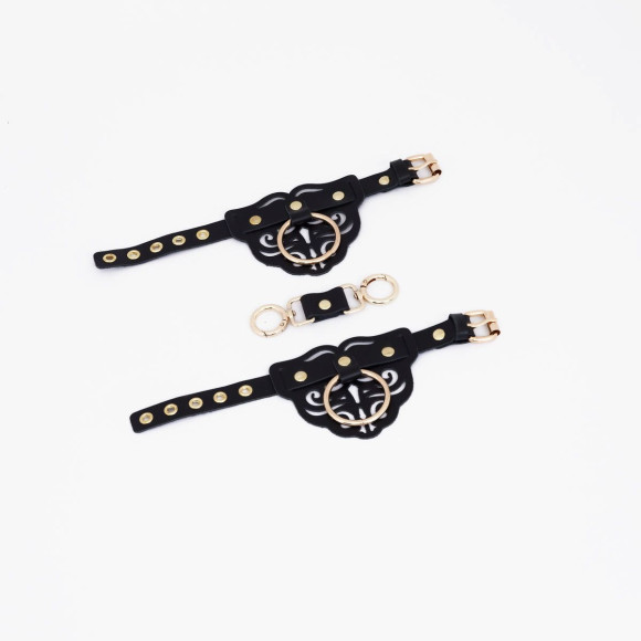 Черные наручники с золотистой фурнитурой Черные наручники с золотистой фурнитурой