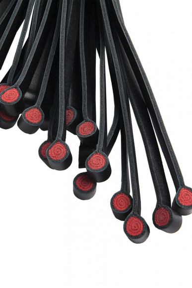 Кожаный флоггер с красной точеной ручкой - 60 см.