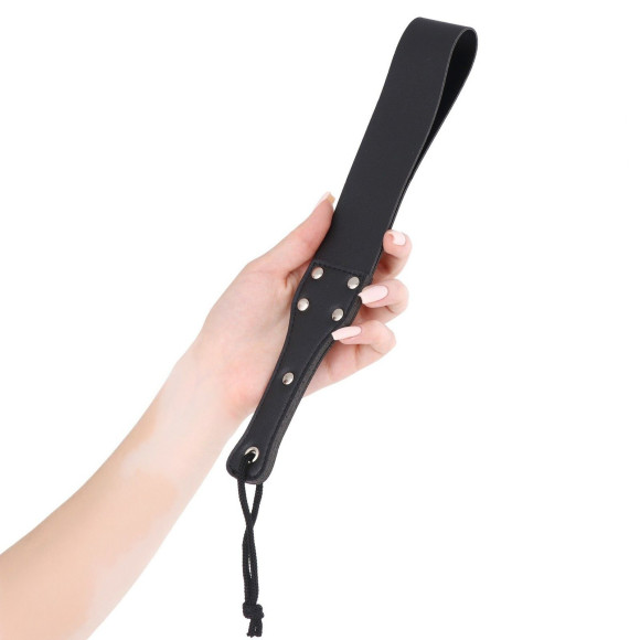 Черная кожаная шлепалка Хлопушка - 29 см. Черная кожаная шлепалка Хлопушка - 29 см.