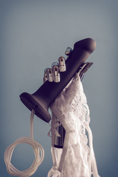 Черный фаллос с имитацией эякуляции Silicon Cum Dildo L - 19,6 см. Черный фаллос с имитацией эякуляции Silicon Cum Dildo L - 19,6 см.