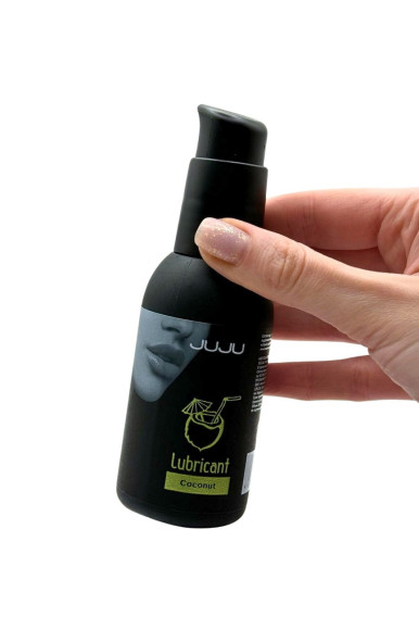 Съедобный лубрикант JUJU Coconut с ароматом кокоса - 100 мл. Съедобный лубрикант JUJU Coconut с ароматом кокоса - 100 мл.