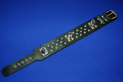 Широкий подшитый ошейник с металлической фурнитурой