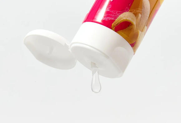 Интимная гель-смазка Shefox «Тропический банан» - 50 мл. Интимная гель-смазка Shefox «Тропический банан» - 50 мл.